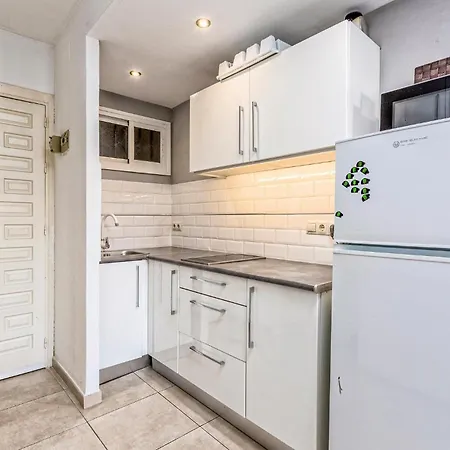 Apartment Nice In With Kitchen